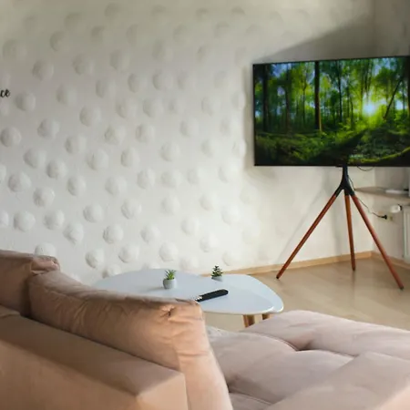 Am - Terrasse - Kachelofen In Ruhiger Lage Nahe *